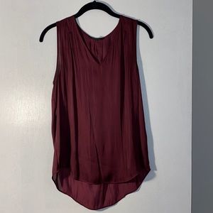 Shiny Plum V-Neck Tank - S